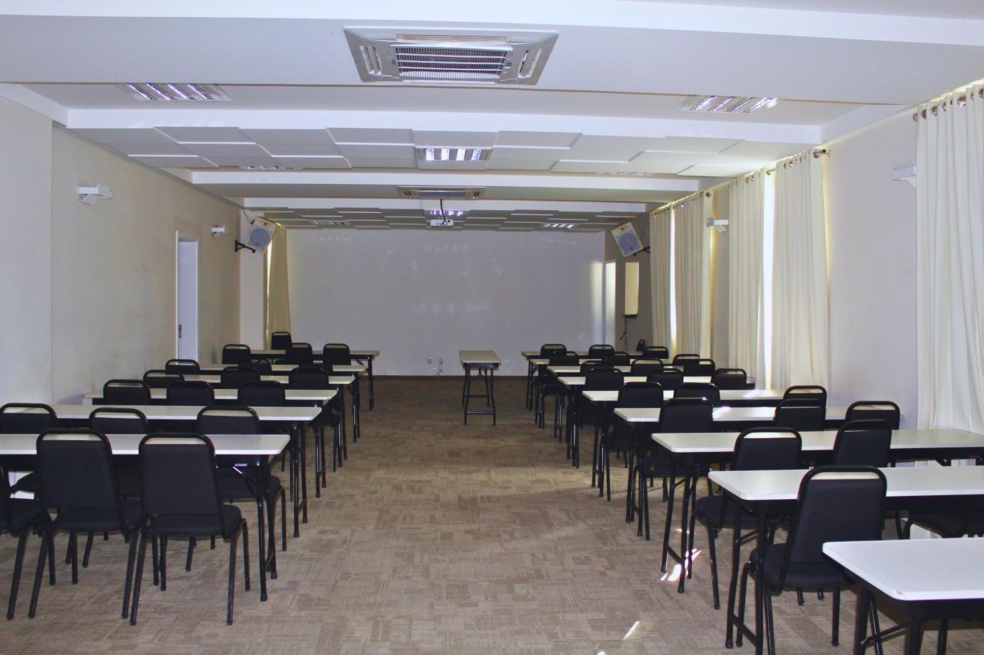 Gontijo Inn Hotel Itajuba  Exterior photo The conference room